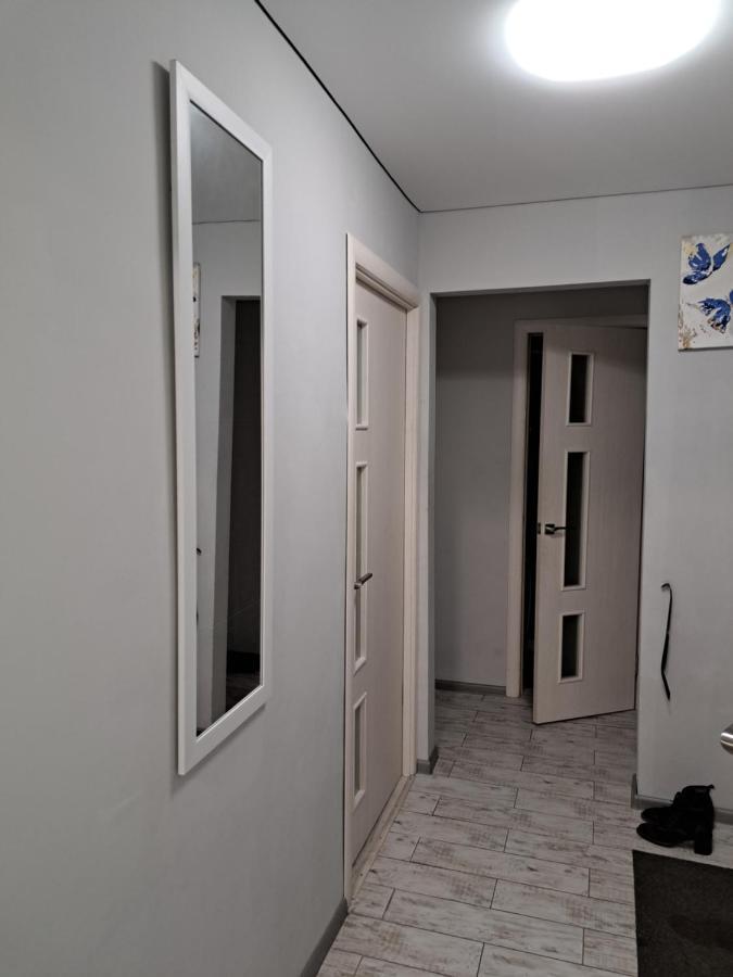 2 Комнаты В Центре Солнечная Галлерея,Мэтро,Сильпо,Кб75 Тысячка Kryvyj Rih Eksteriør billede